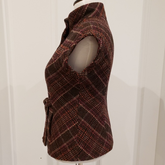 CAbi Plaid Vest - Picture 5 of 8